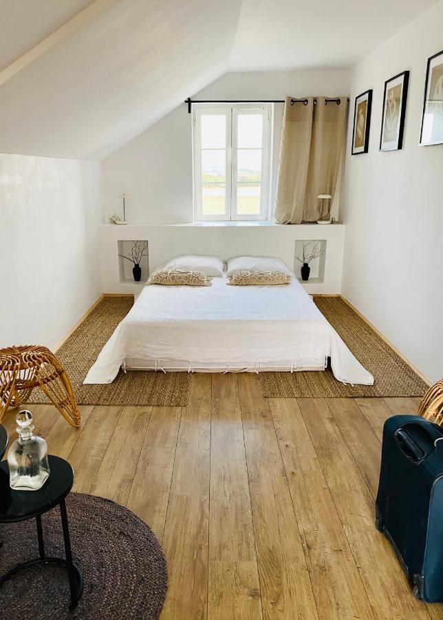 Galerie, Tumulus De La Hogue Hotel Fontenay-le-Marmion Bagian luar foto