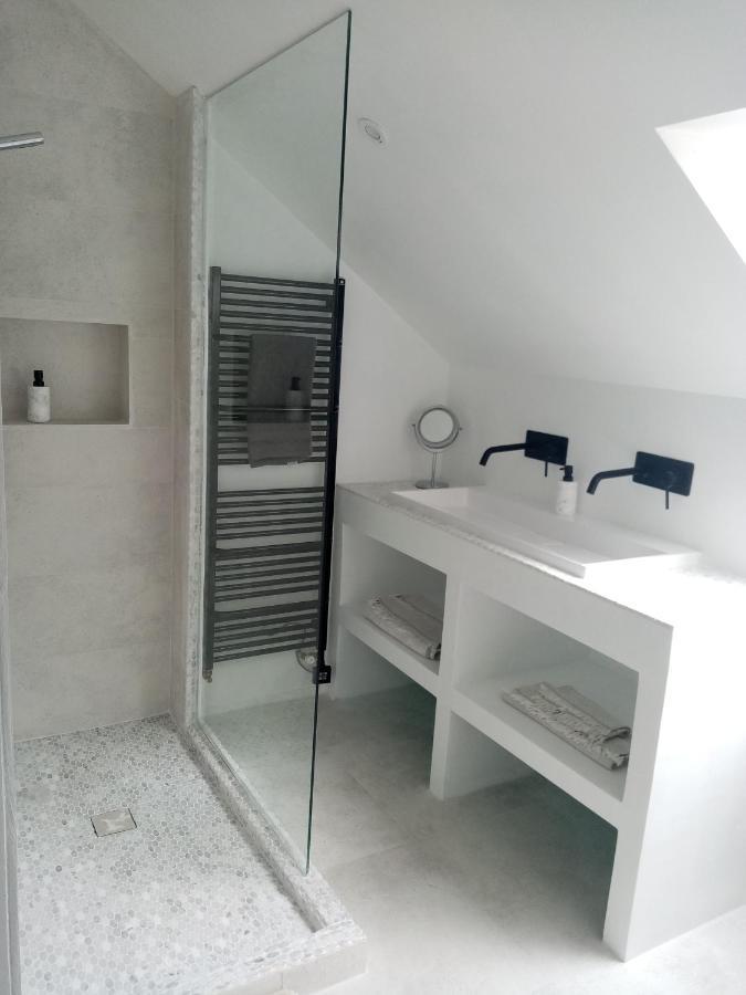 Galerie, Tumulus De La Hogue Hotel Fontenay-le-Marmion Bagian luar foto