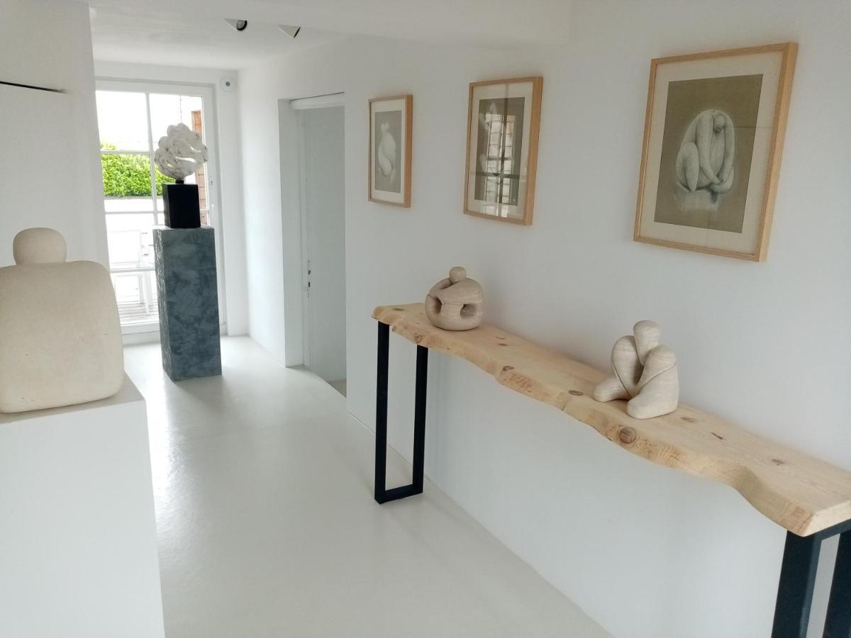 Galerie, Tumulus De La Hogue Hotel Fontenay-le-Marmion Bagian luar foto