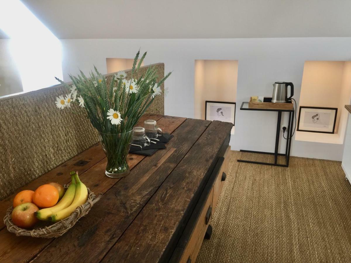 Galerie, Tumulus De La Hogue Hotel Fontenay-le-Marmion Bagian luar foto