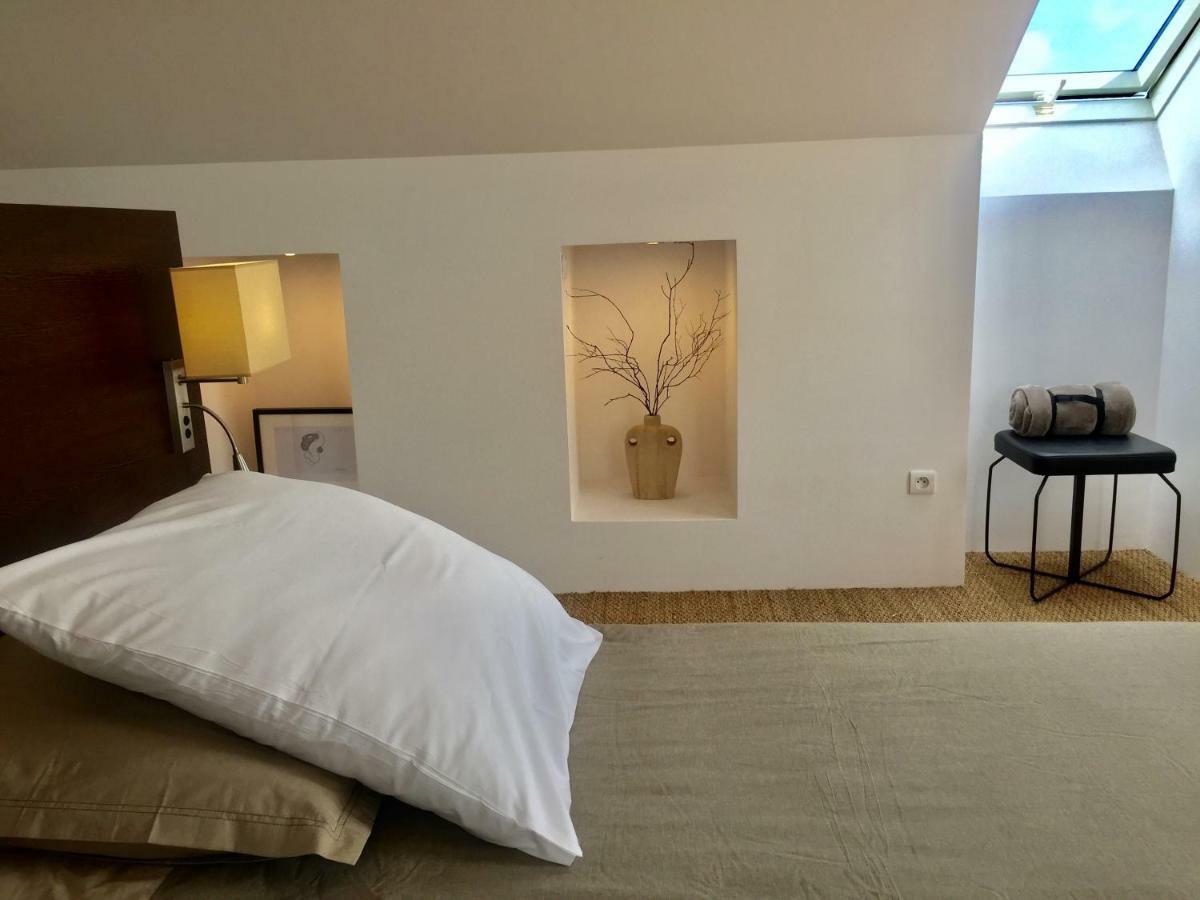 Galerie, Tumulus De La Hogue Hotel Fontenay-le-Marmion Bagian luar foto